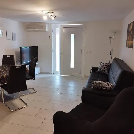 Apartman Iva Apartment